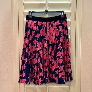 Tory Burch pleated floral knee length silk skirt